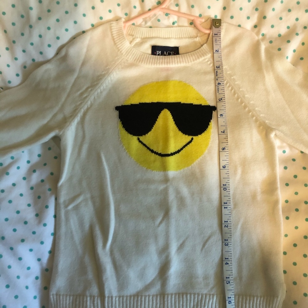 Sweater - Picture 4 of 4